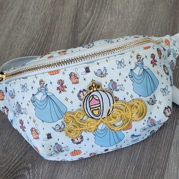 STONEY CLOVER LANE X DISNEY COUNTDOWN TO MIDNIGHT CINDERELLA FANNY PACK BAG - Picture 1 of 9